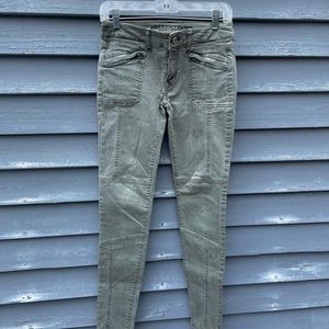 American Eagle Green Cargo Pants
